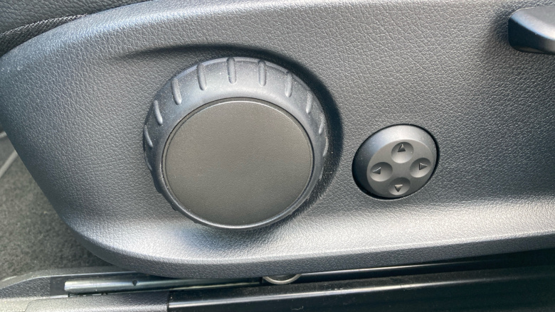 Mercedes-Benz Eqa 250 140kW AMG Line Premium 66.5kWh 5dr Auto Electric Hatchback